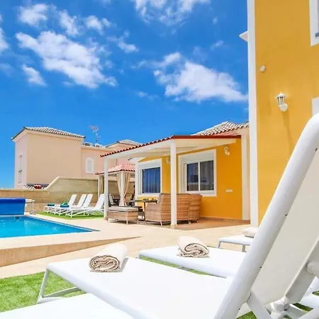 Playa De Fanabe Sleeps 10 Pool Air Con Wifi Villa