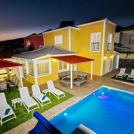 Villa Playa De Fanabe Sleeps 10 Pool Air Con Wifi
